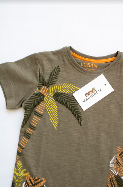 Camiseta de manga corta con print color verde musgo para niño | LOSAN