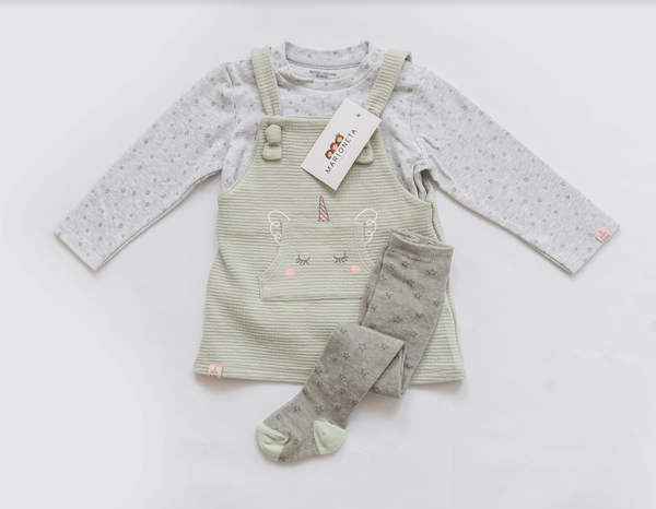 Conjunto tres piezas, camiseta estampada y pichi color pistache unicornio al frente y mayas, para bebe niña | LOSAN