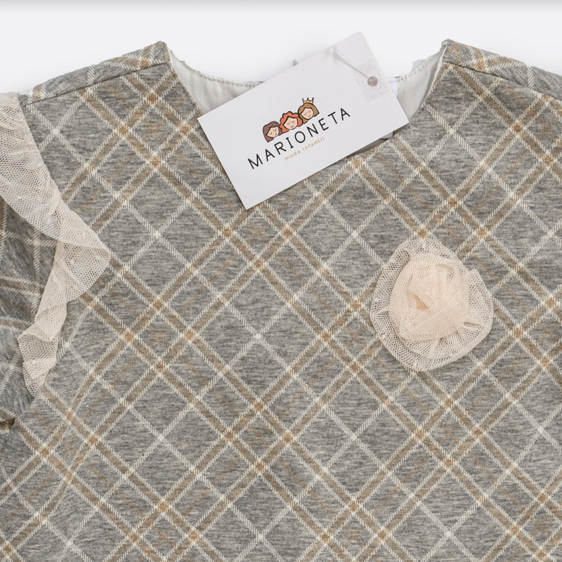 Vestido cuadros color gris y dorado manga larga con detalles de tul para niña | Newness
