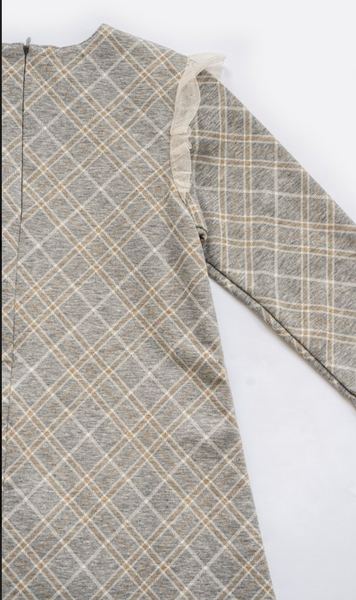 Vestido cuadros color gris y dorado manga larga con detalles de tul para niña | Newness