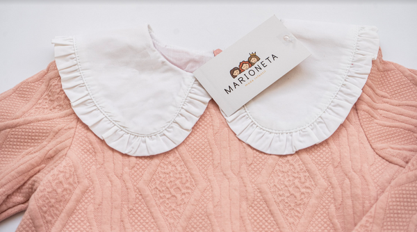 Vestido rosa con cuello blanco, manga larga para niña | Newness