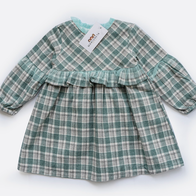 Vestido cuadros verdes con adornos de tul manga larga para niña | Newness