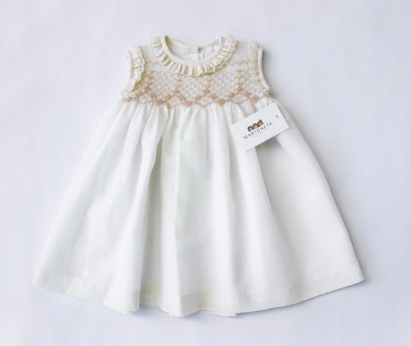 Vestido bordado color beige para niña| Carpi